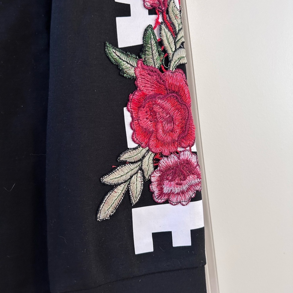 NWOT Rare Silvian Heach “Break” “Leave” Fully Embellished sweatshirt. Designer. - Picture 6 of 16